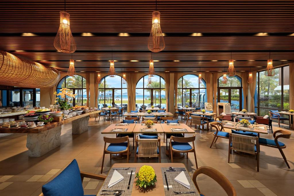 WYNDHAM HOI AN ROYAL BEACHFRONT RESORT & VILLAS