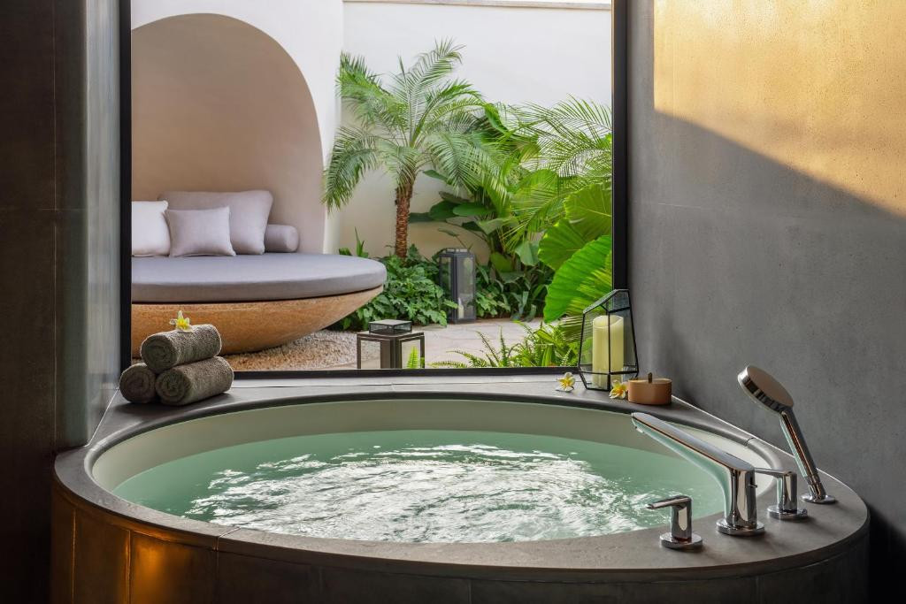 KIMPTON HAINAN AQEOS