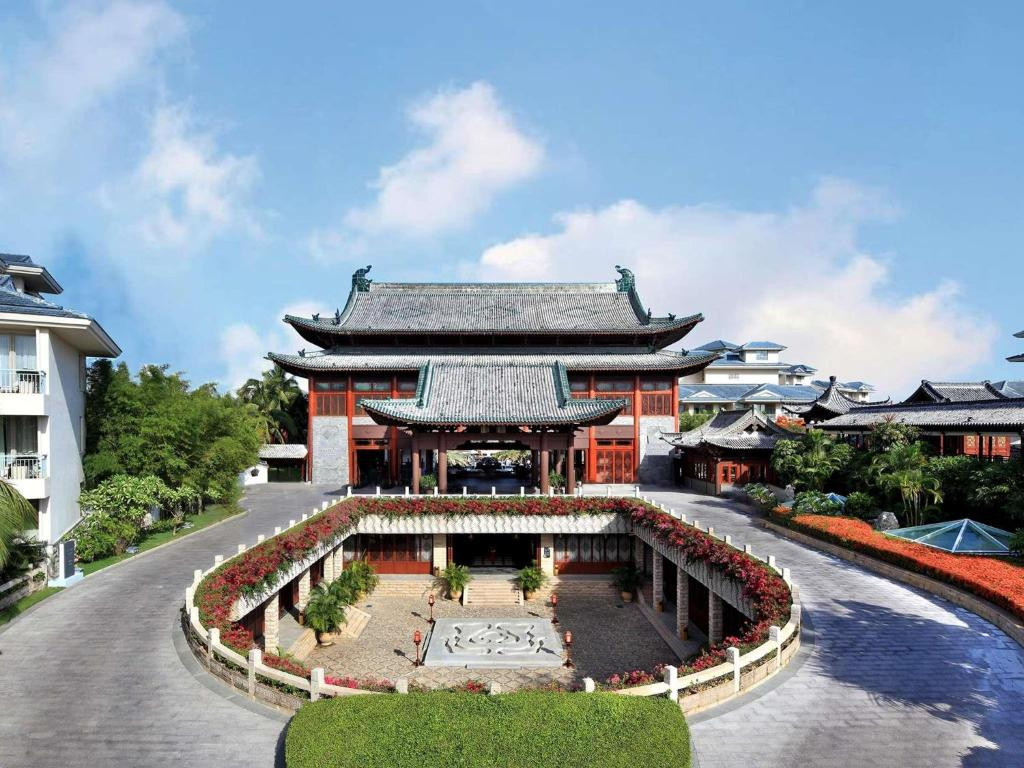 SWISSOTEL & GRAND MERCURE SANYA YALONG BAY