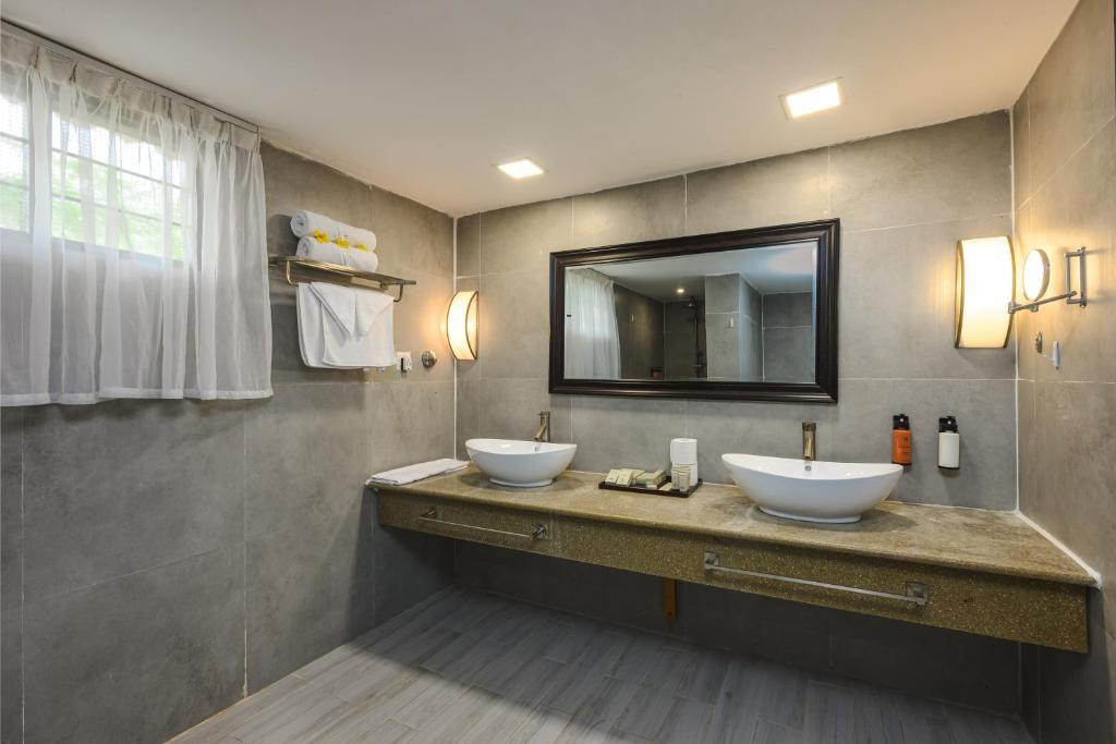 CANARY KENDWA BEACH RESORT & SPA