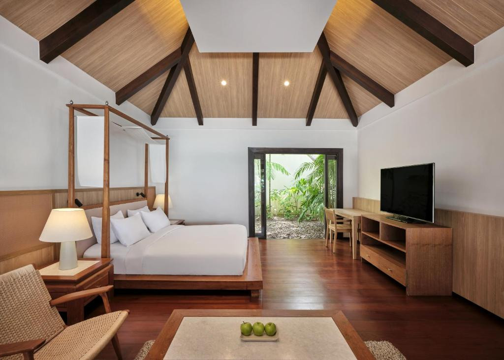 GARRYA TONGSAI BAY SAMUI