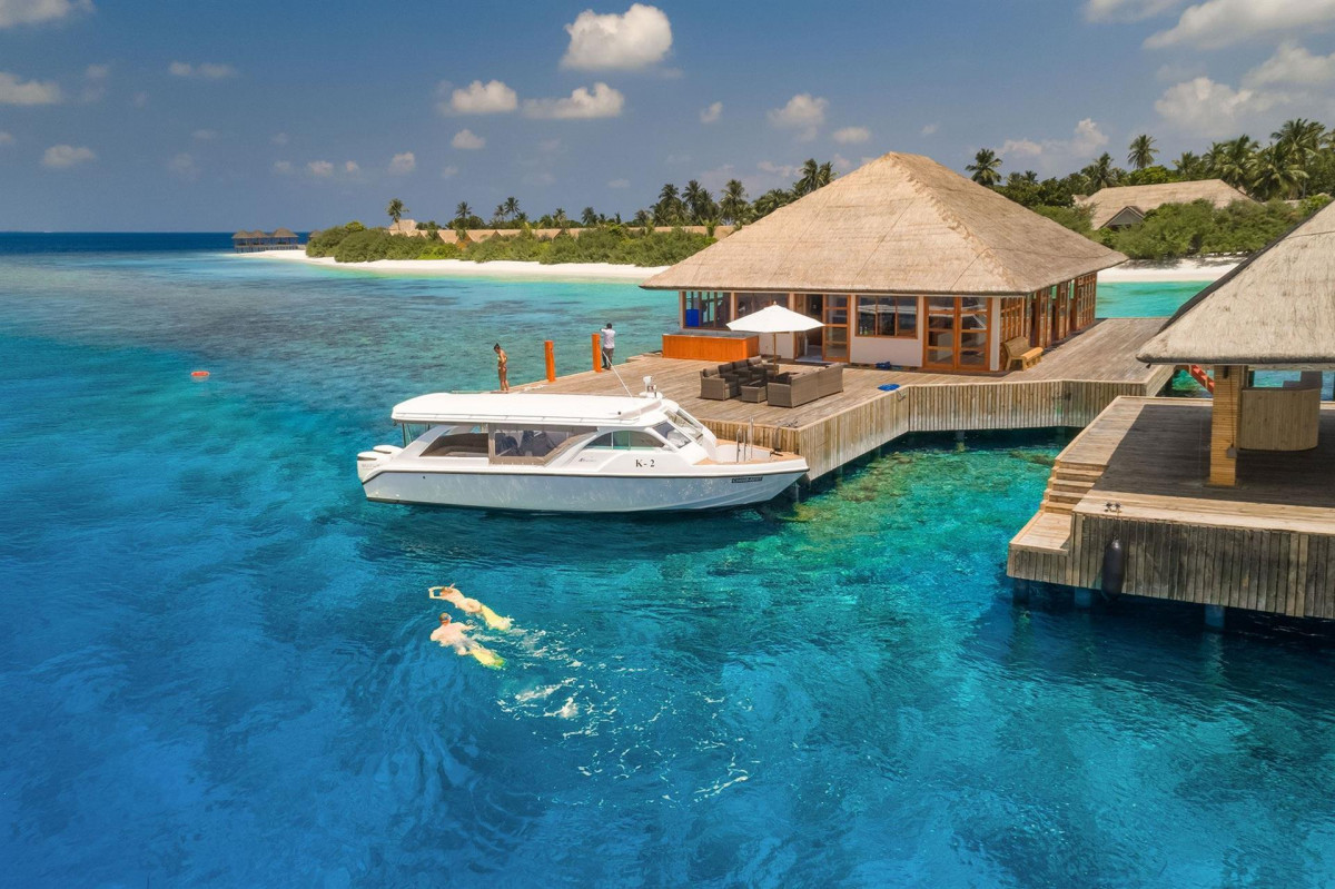 KUDAFUSHI RESORT & SPA