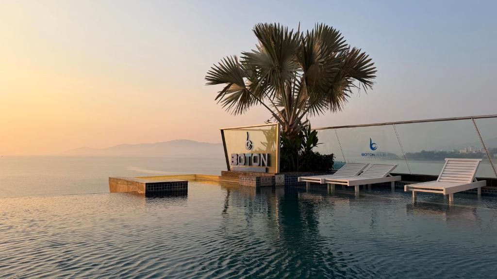 BOTON BLUE HOTEL & SPA
