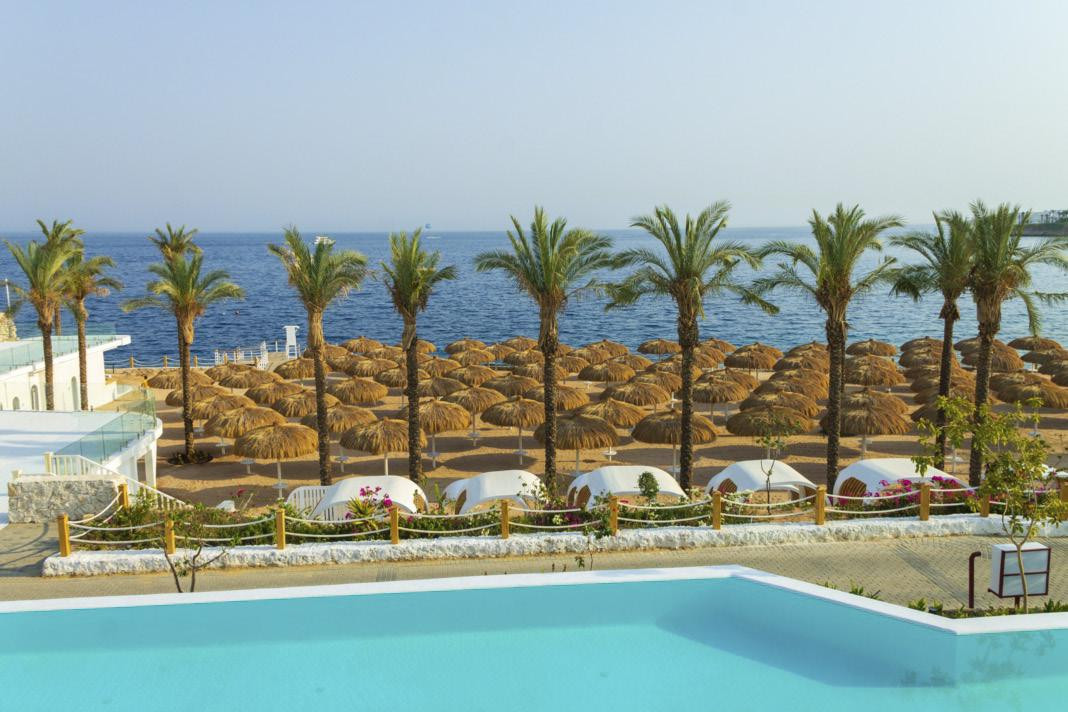 POSH CLUB SUNRISE WHITE HILLS RESORT