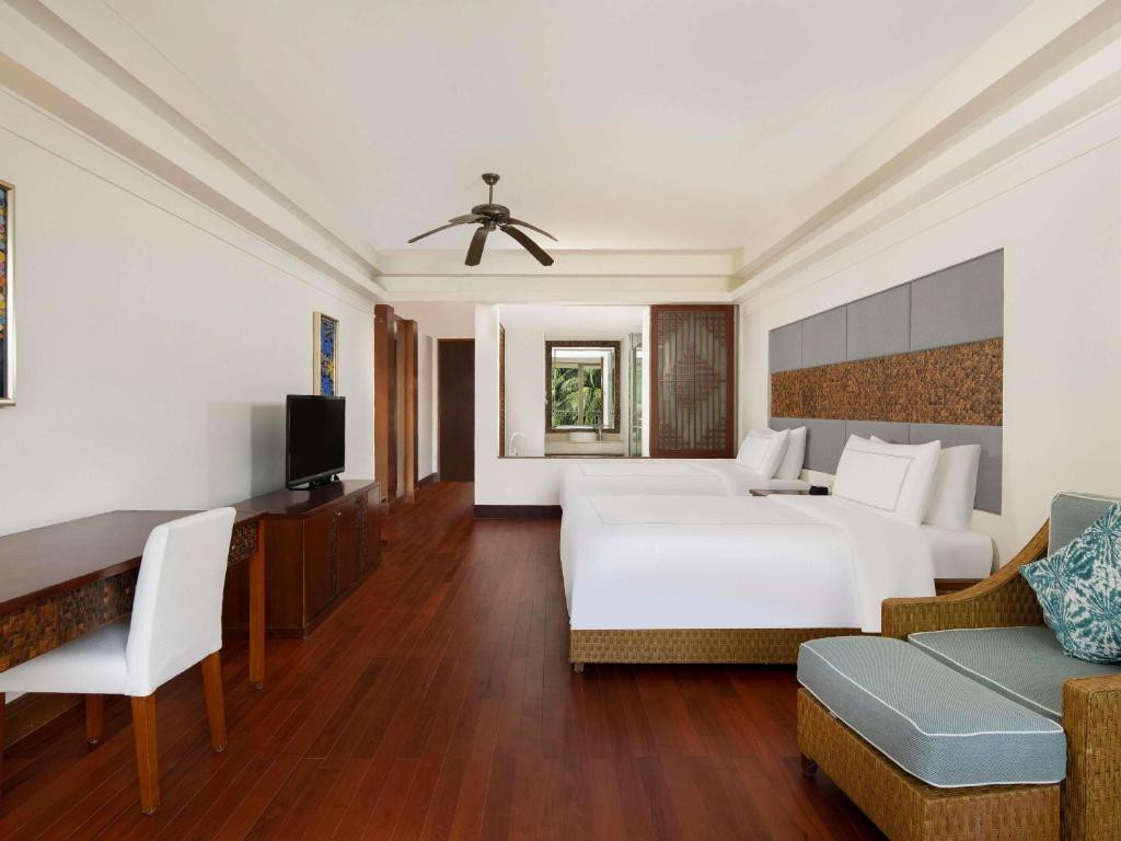 SWISSOTEL & GRAND MERCURE SANYA YALONG BAY