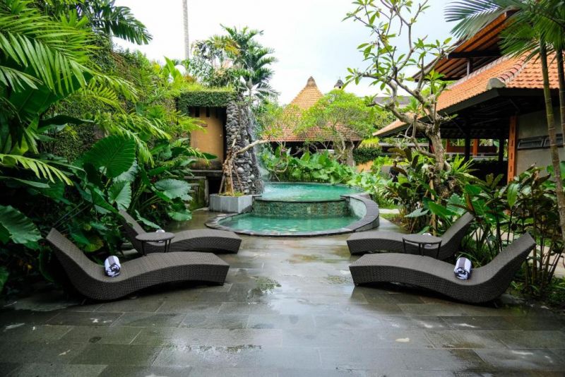JAPA SUITES & VILLAS