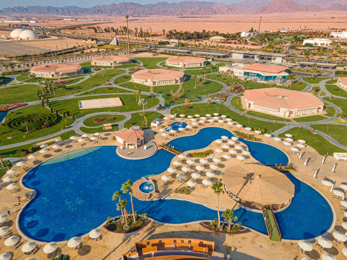 PICKALBATROS LUXURY SUITES
