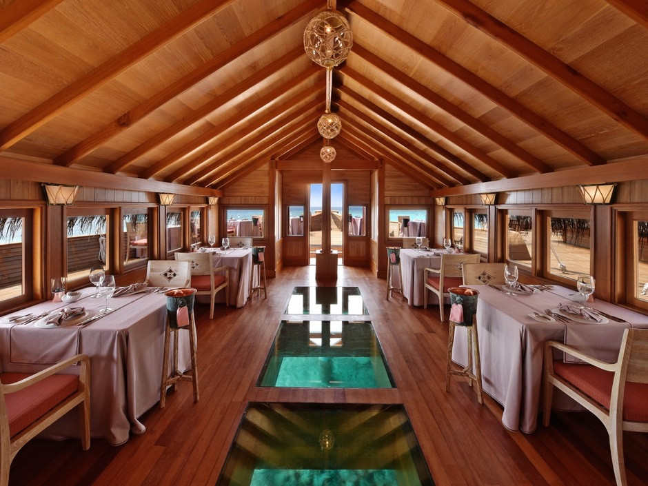 MILAIDHOO ISLAND