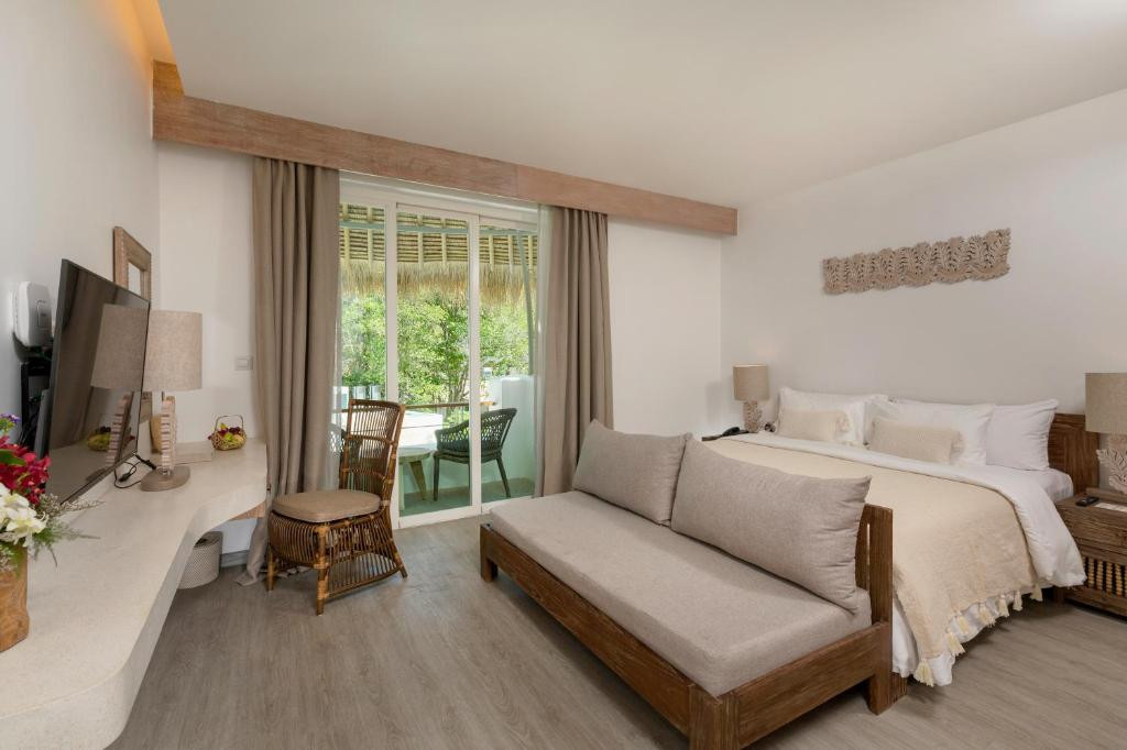 EDEN BEACH RESORT & SPA