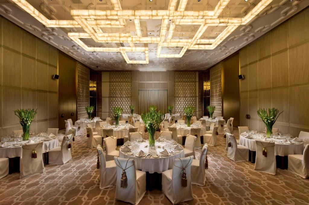 WALDORF ASTORIA