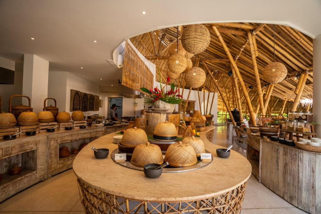 EDEN BEACH RESORT & SPA