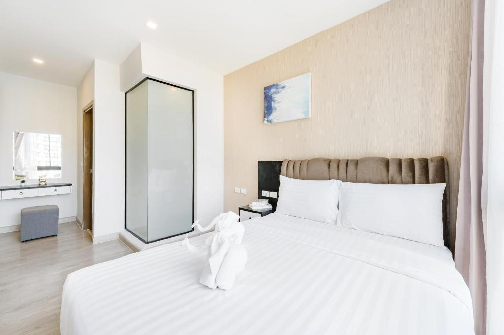 WYNDHAM PHUKET AIRPORT