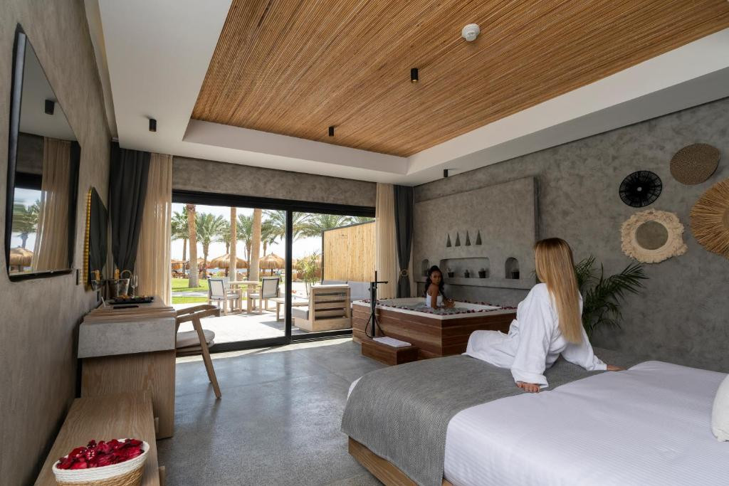 POSH CLUB BY SUNRISE TUCANA RESORT