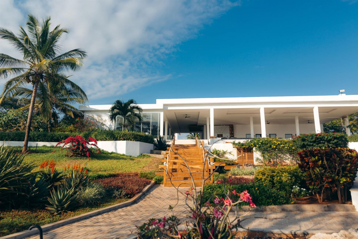 SAFIRA BLU LUXURY RESORT & VILLAS