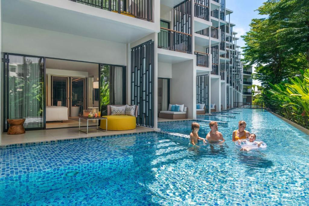 LE MERIDIEN PHUKET MAI KHAO BEACH RESORT