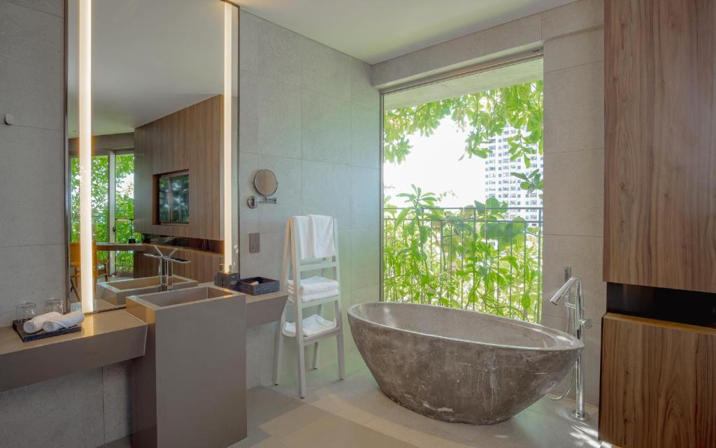 M HOTEL DANANG