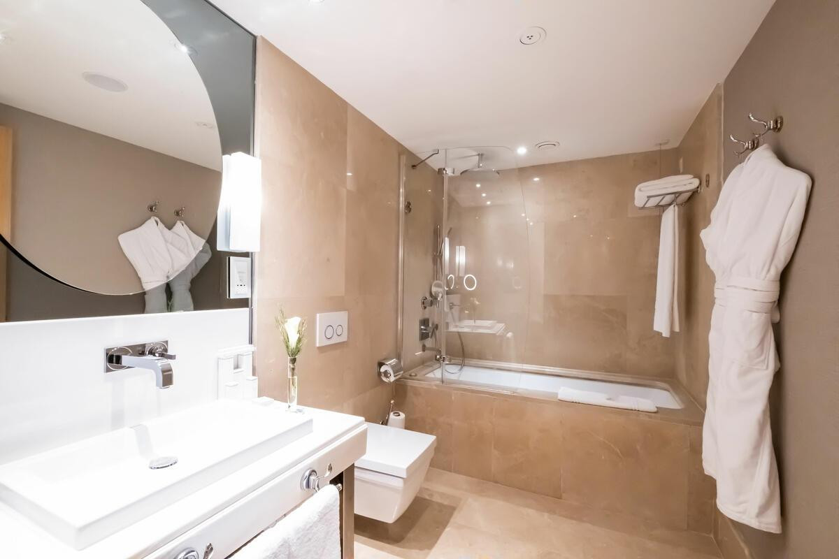 CVK PARK PRESTIGE SUITES