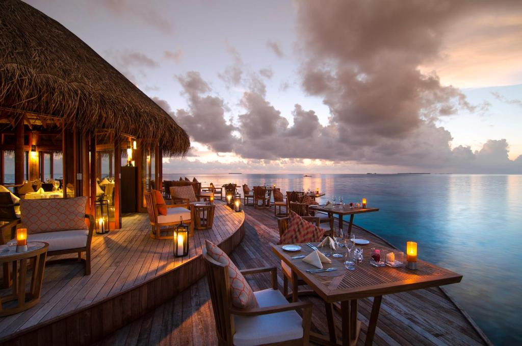 V VILLAS MALDIVES AT MIRIHI