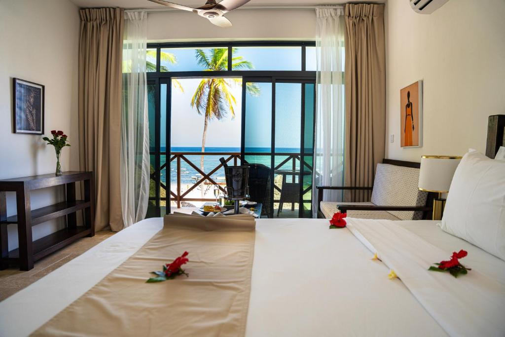 ALLADIN BEACH HOTEL & SPA