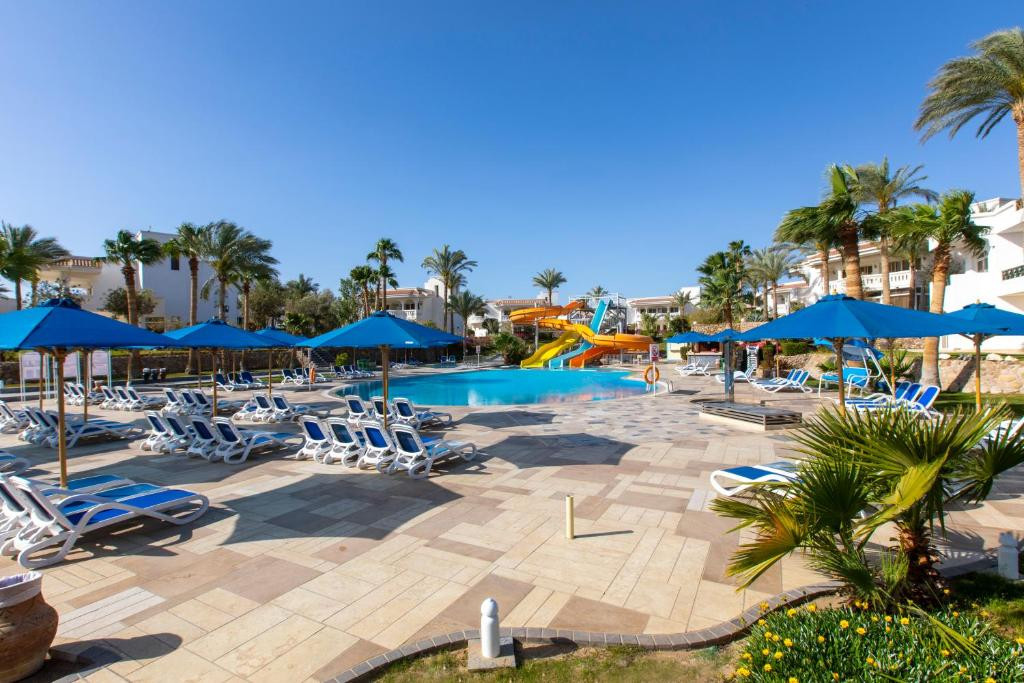 NAAMA BAY HOTEL & RESORT