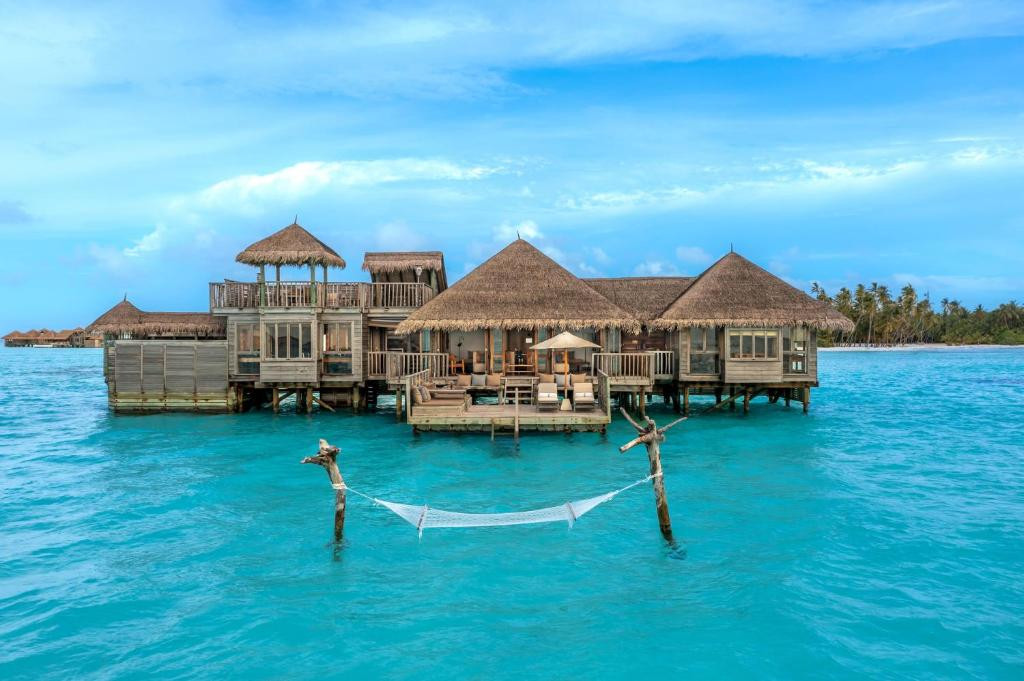 GILI LANKANFUSHI