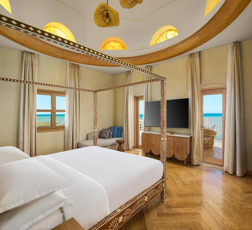 SHERATON MIRAMAR RESORT
