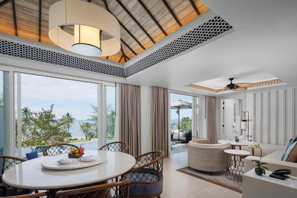 BANYAN TREE KRABI