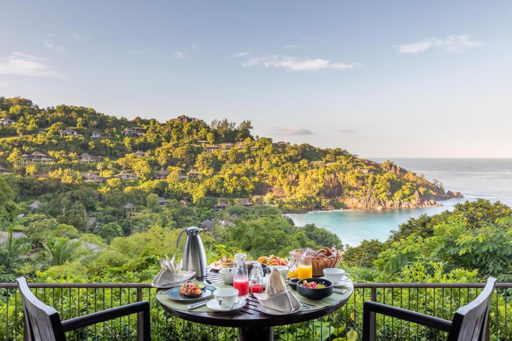 FOUR SEASONS RESORT SEYCHELLES