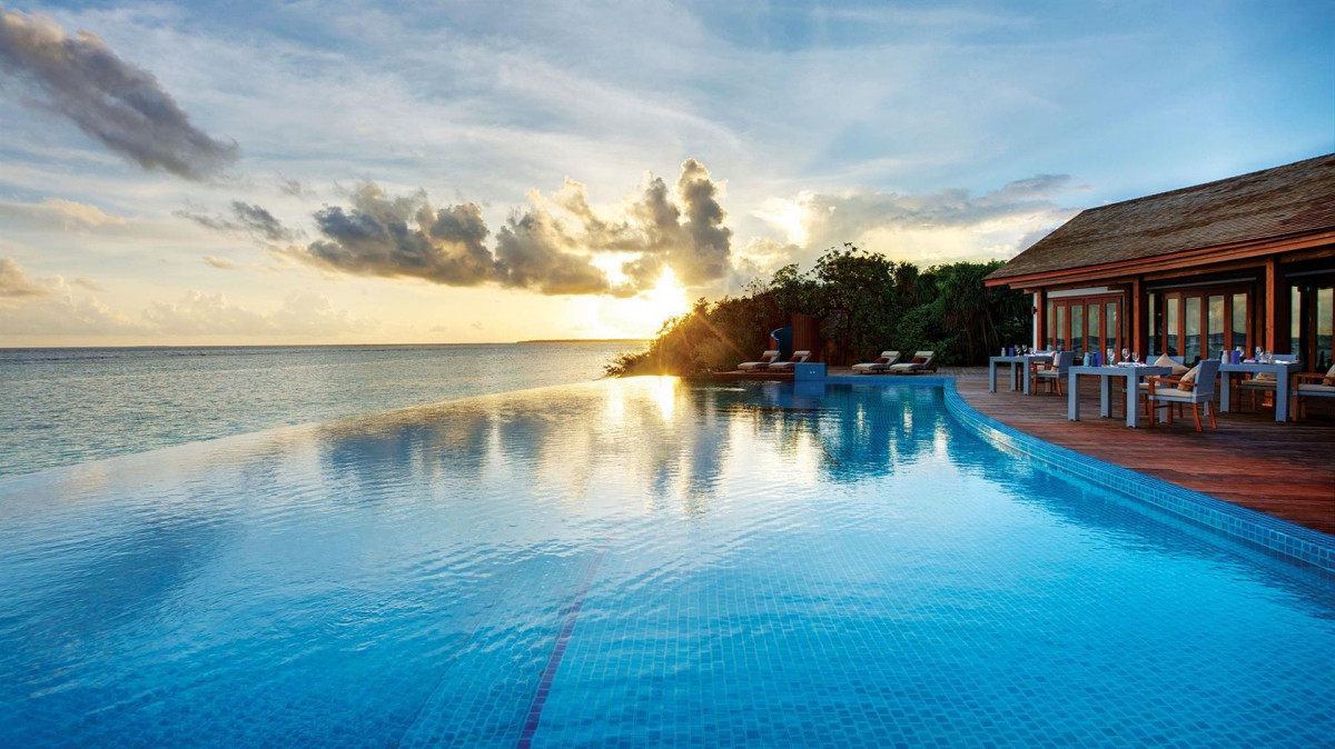 HIDEAWAY BEACH RESORT & SPA