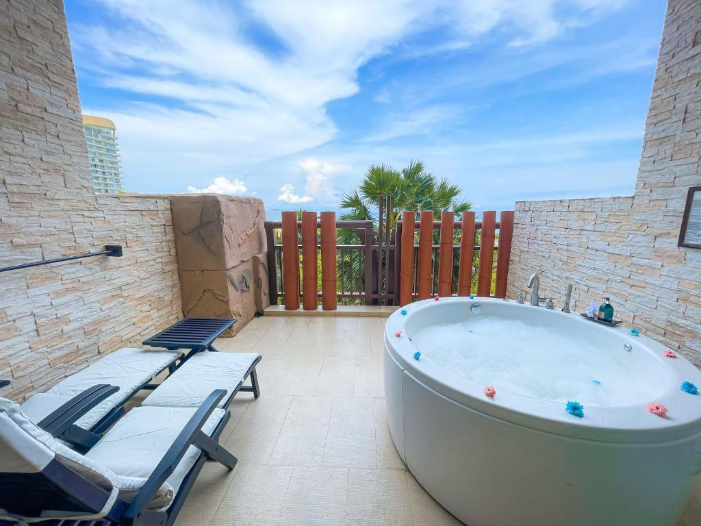 CENTARA GRAND MIRAGE BEACH RESORT PATTAYA