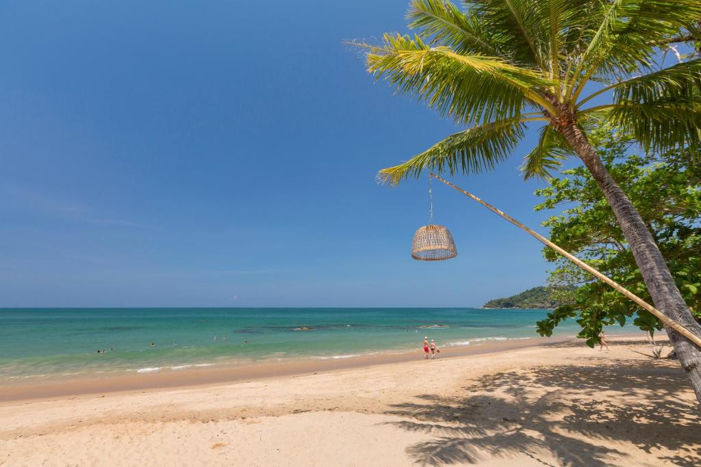 EDEN BEACH RESORT & SPA
