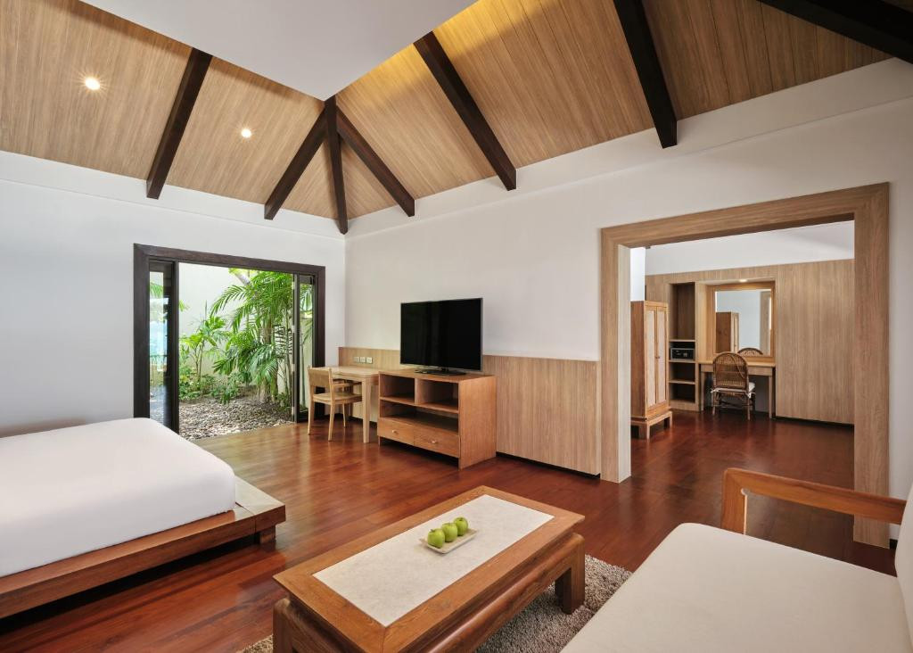 GARRYA TONGSAI BAY SAMUI