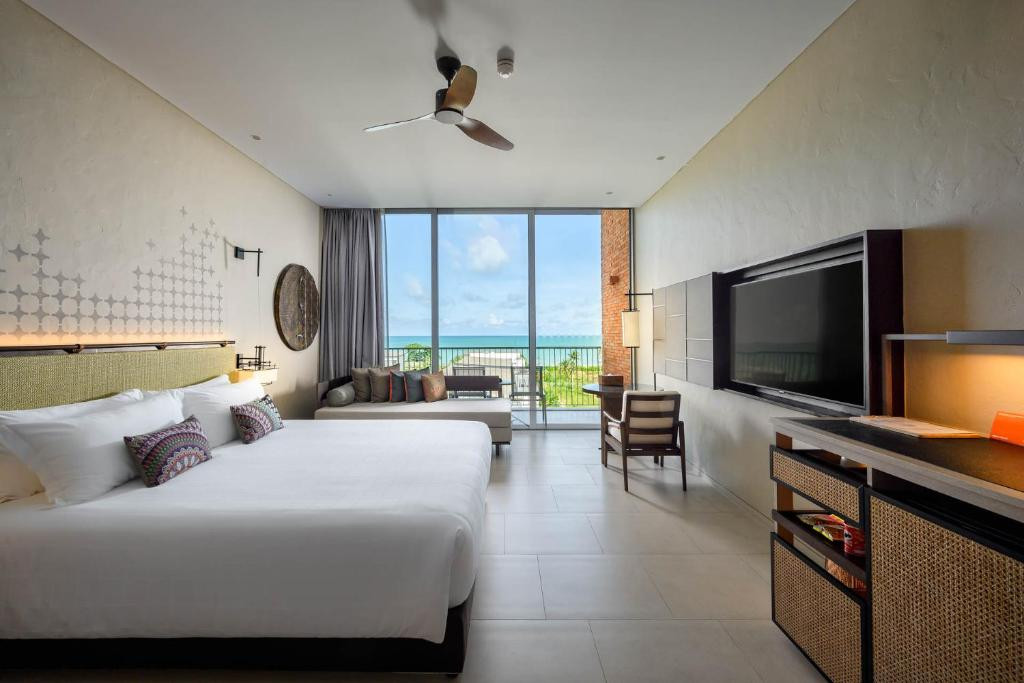 PULLMAN KHAO LAK RESORT & SPA