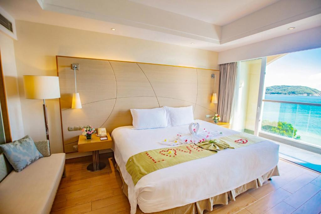 OCEAN VIEW RESORT YALONG BAY