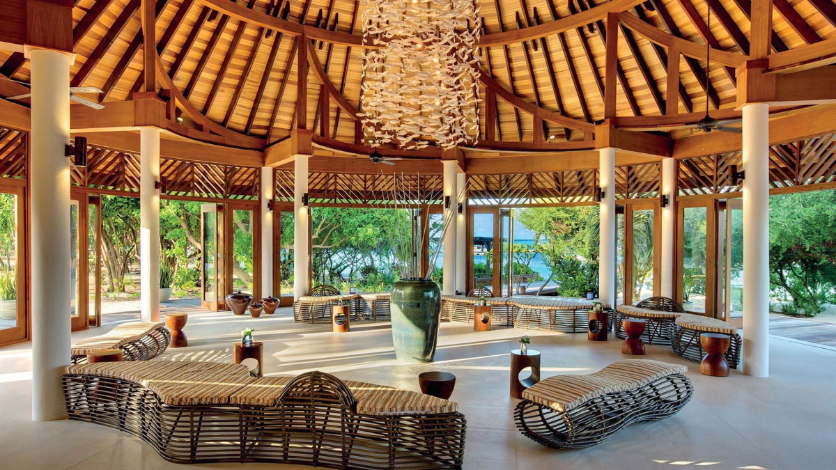 HIDEAWAY BEACH RESORT & SPA