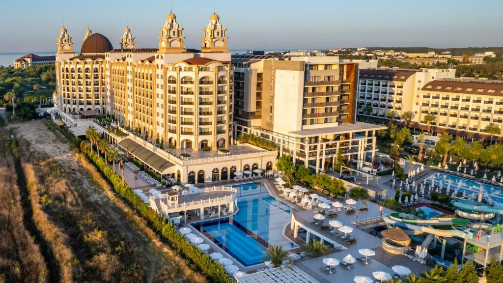 JADORE DELUXE HOTEL & SPA