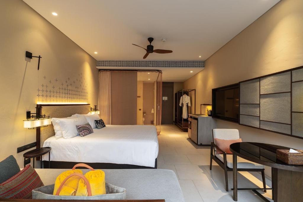 PULLMAN KHAO LAK RESORT & SPA