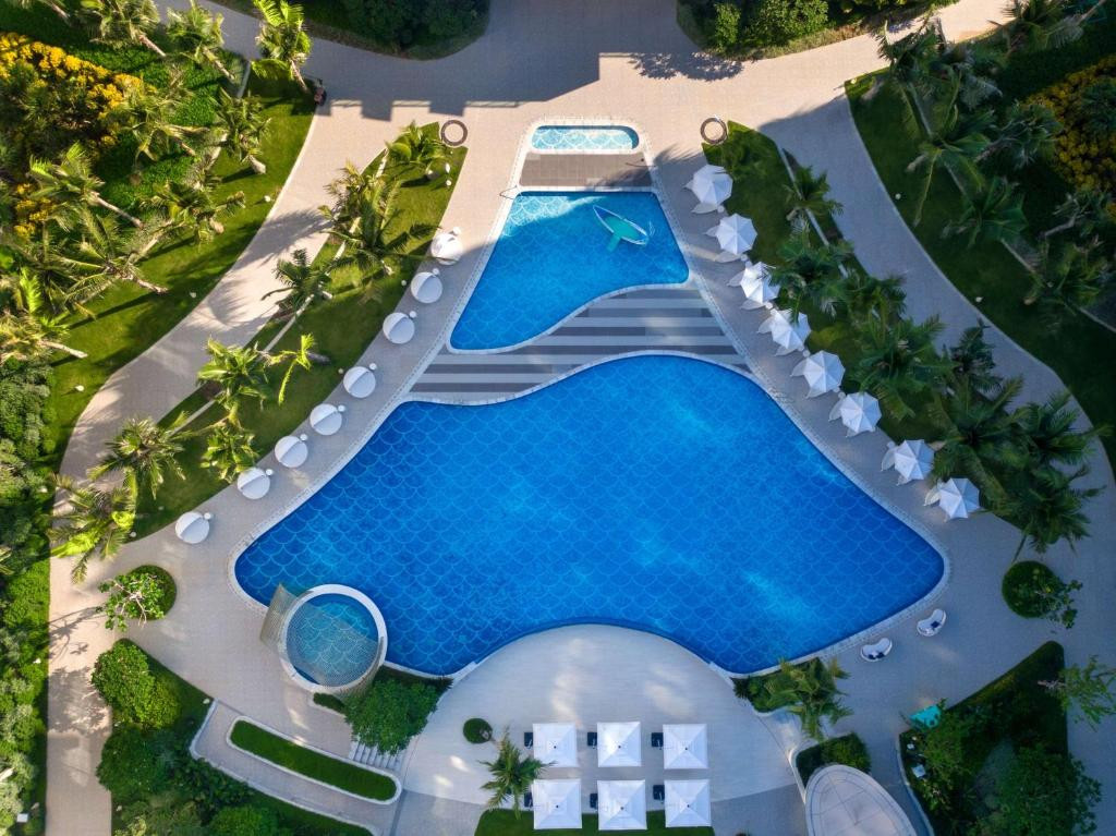 THE MERMOON RESORT HAINAN TUFU BAY TAPESTRY COLLECTION BY HILTON