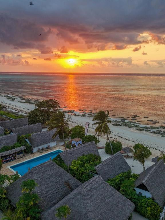 JUANA OCEAN VILLAS