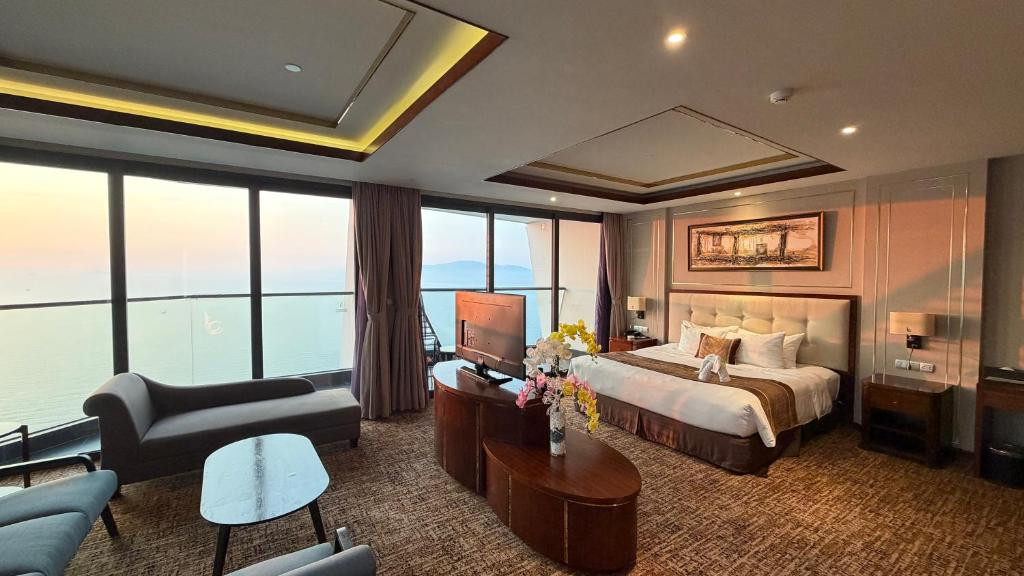 BOTON BLUE HOTEL & SPA