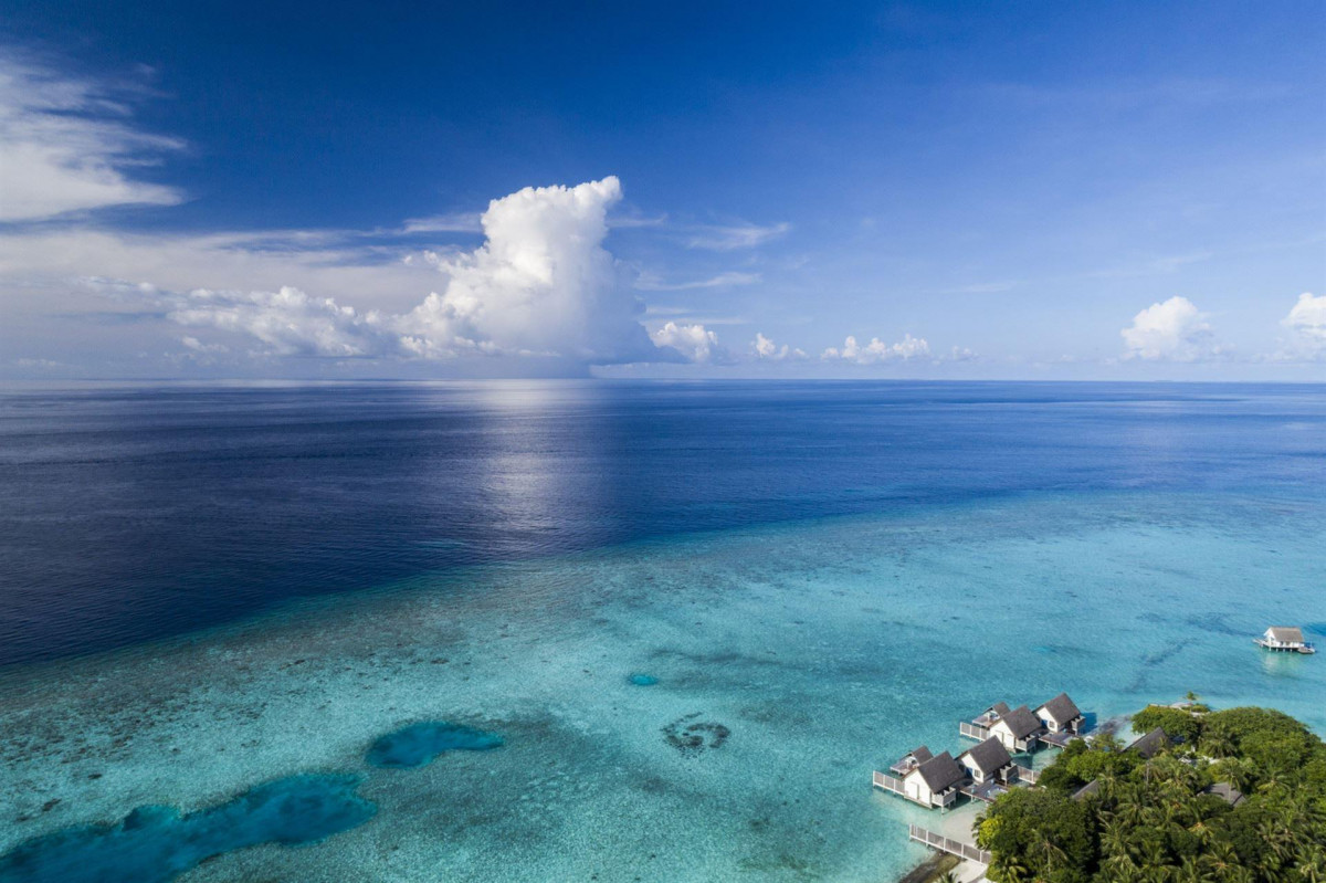 FOUR SEASONS RESORT LANDAA GIRAVARU