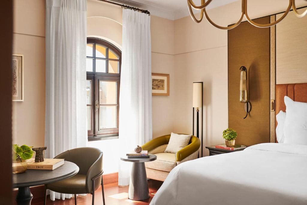 FOUR SEASONS AT SULTANAHMET