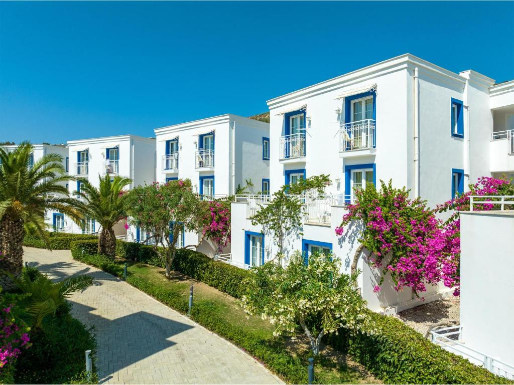 LABRANDA TMT BODRUM RESORT (EX. VERA MIRAMAR)