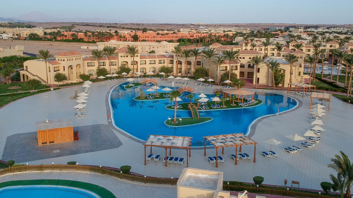 CLEOPATRA LUXURY RESORT MAKADI BAY