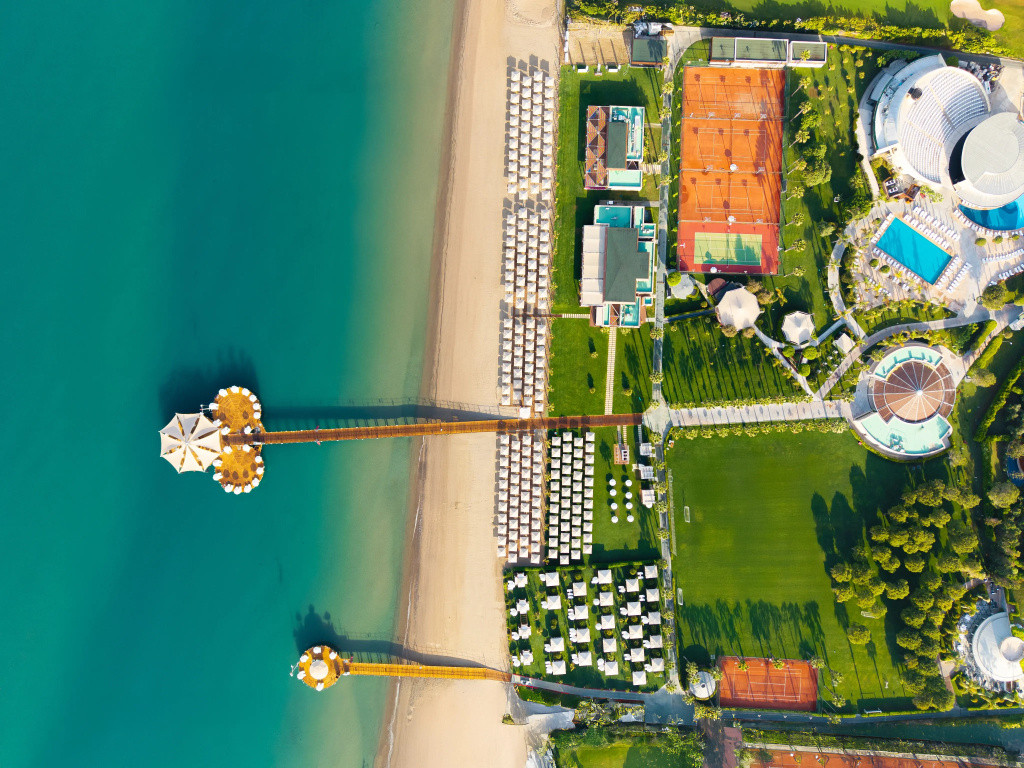 CALISTA LUXURY RESORT