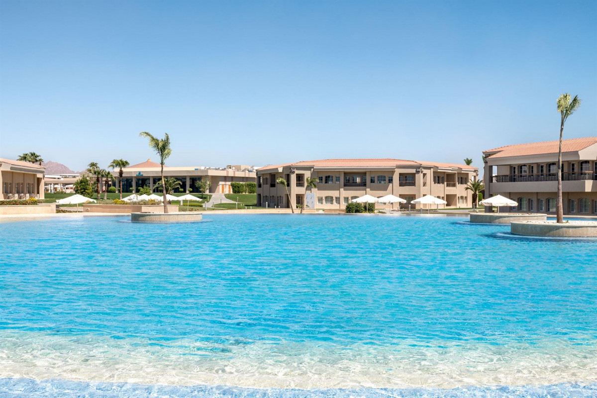 PICKALBATROS LUXURY SUITES