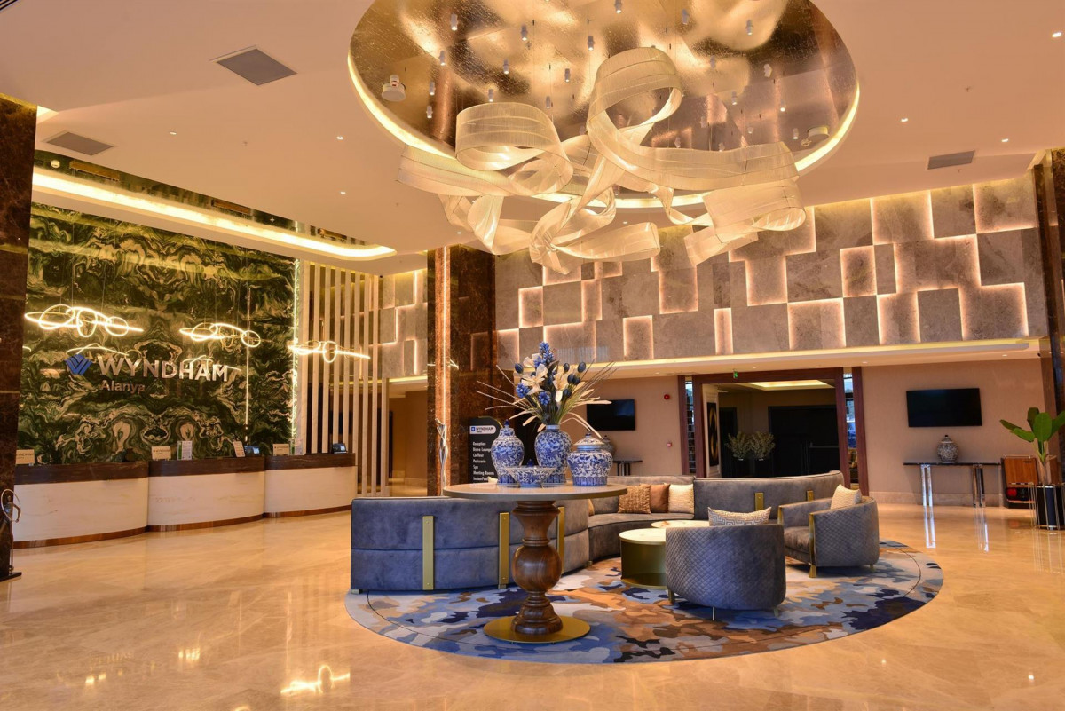 AZURA WORLD HOTEL