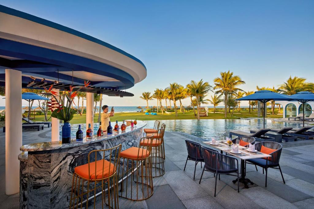 WYNDHAM HOI AN ROYAL BEACHFRONT RESORT & VILLAS
