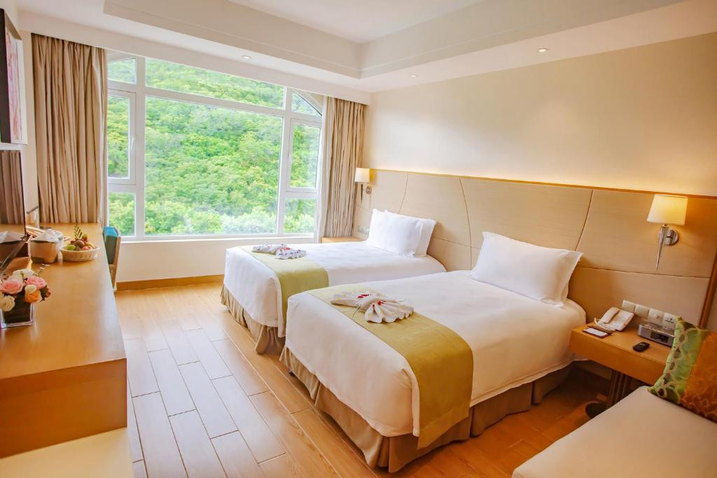 OCEAN VIEW RESORT YALONG BAY