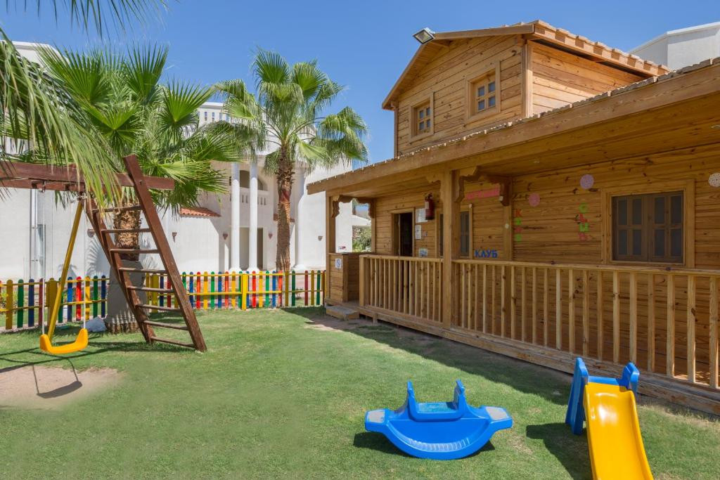 NAAMA BAY HOTEL & RESORT